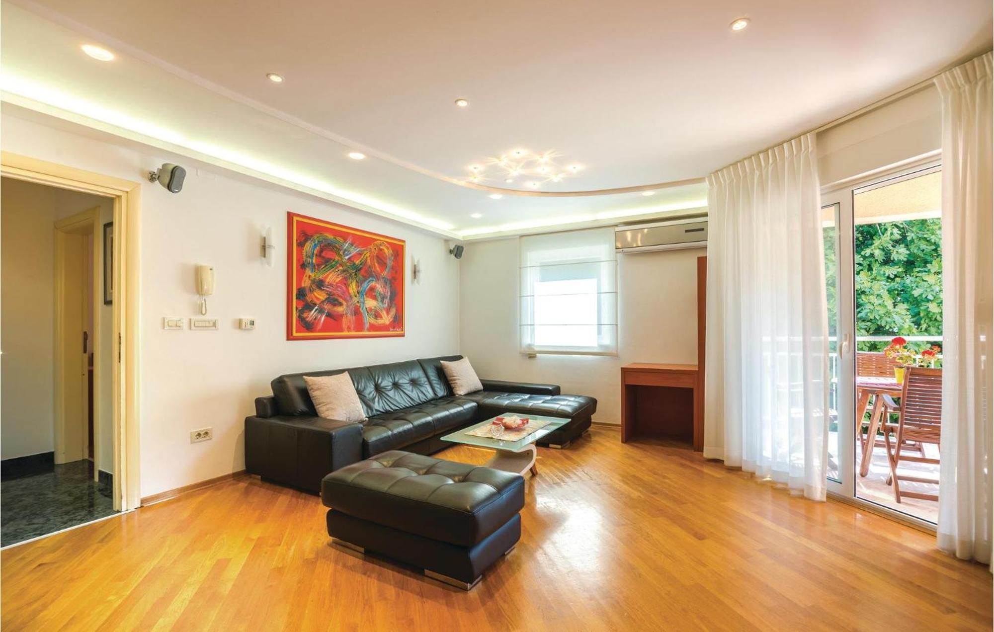 Cozy Apartment In Rijeka With Kitchen エクステリア 写真